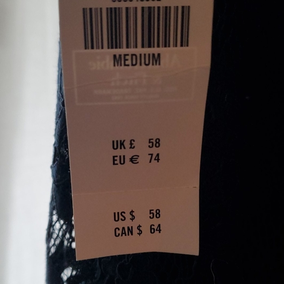 NWT Abercrombie & Fitch lace top - Picture 6 of 6